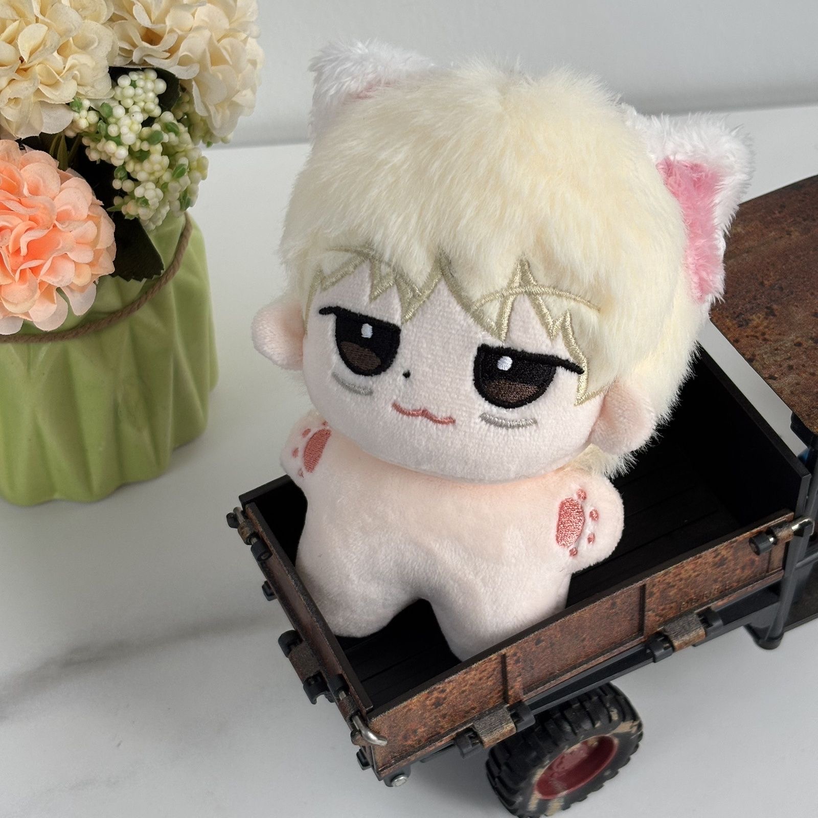 İlk sürüm: TOMORROWXTOGETHER C - Anime Doll Cosplay incelemesi ve fiyatı